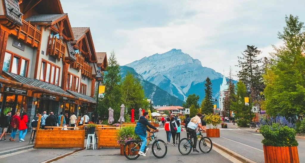 Best Places to Stay in Banff for families